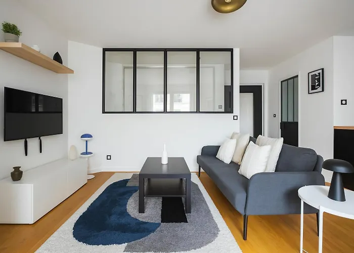 Renove De Luxe Au 19eme Apartman