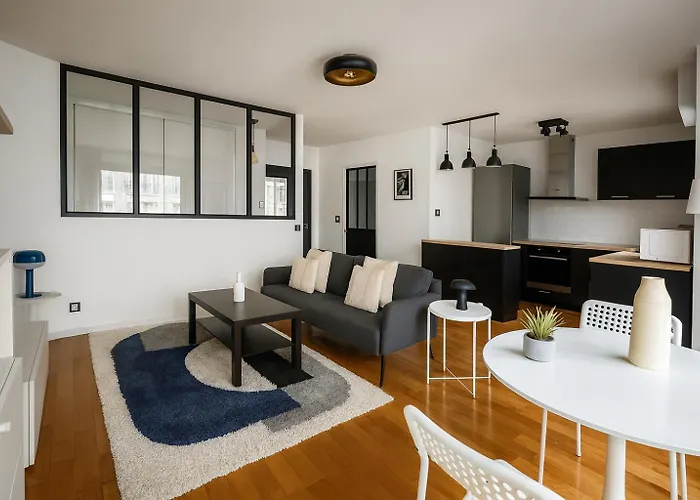 Renove De Luxe Au 19eme Párizs